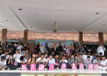 Pengusapan Anak Yatim SMPN 3 Purwakarta, Wujud Toleransi di Bulan Ramadhan