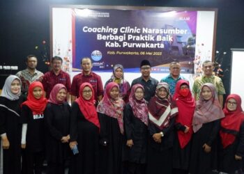Kadisdik Membuka Coaching Clinic Narasumber Berbagi Praktik Baik Kab. Purwakarta