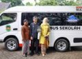 Hardiknas, Bupati Purwakarta Serahkan Bantuan Bus Sekolah dan Motor Operasional Kepsek