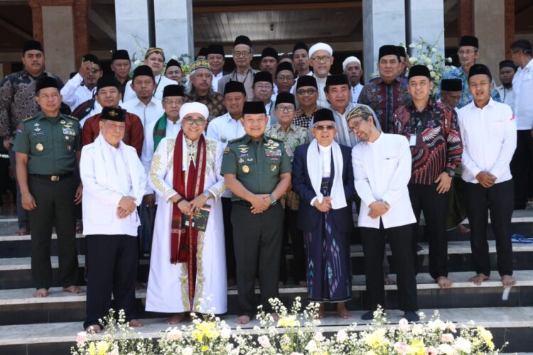 MUI dan DPR Apresiasi KSAD Jenderal Dudung Bangun Mesjid Syarif Abdurahman Cirebon