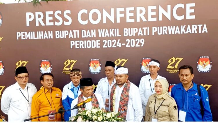 Oom Zein dan Bang Ijo Resmi Mendaftar ke KPU Calon Bupati Purwakarta